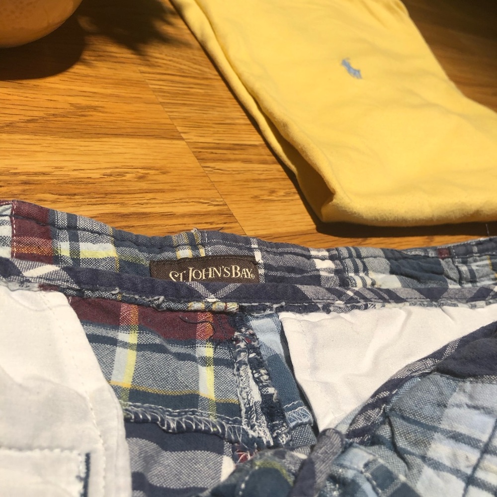 🚫NOT AVAIL🚫St. John’s Bay Plaid Patch Shorts - Picture 3 of 5